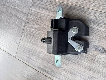 Zamek kufru Opel Astra K - 3