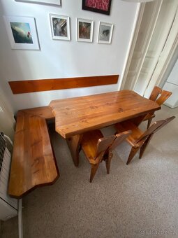 Selský nábytek - stůl, rohová lavice, 3 židle - 3
