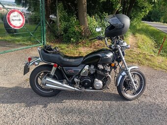 Honda CB 1000 Custom - 3