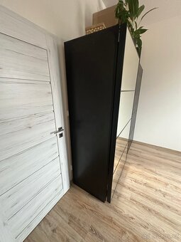 Černá skříň IKEA PAX - 3