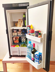 Kompresorová lednice 12/24V - objem 90l - 3