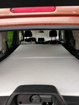 Spací vestavná skládací postel - 3