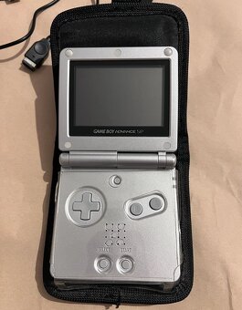 Game Boy Advance SP - 3