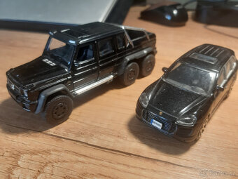 Modely aut, kovové 1:34 cca, Welly, Maisto, VW MK1, Trabant - 3