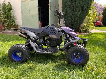 Dětská čtyřkolka 49cc – připravena na jízdu - 3