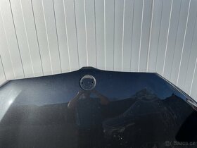 BMW G30 - kapota - 3