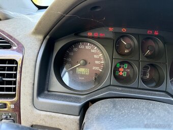 Mitsubishi Pajero - 3