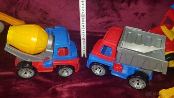 Míchačka bagry atd dle fotek - 3