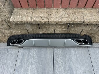 Difuzor a koncovky výfuku Mercedes C43 AMG W205 - 3