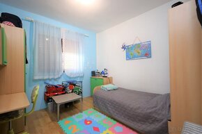 ☀Vodice(HR)-zariadený 3 izbový apartmán 73 m2 na prízemí - 3