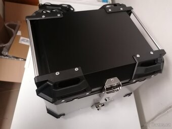 Univerzální Motocyklový ALU kufr 45 L. - 3