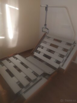 Elektrická polohovací postel pro seniory - 3