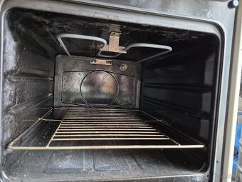 Elektrický sporák a trouba MORA - 3