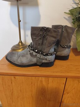 Dámské polokozačky - 3