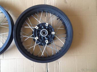 Brixton Cromwell 1200-drátěná kola - 3