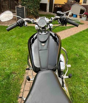 Harley-Davidson Sportster XL 883 Custom - 3