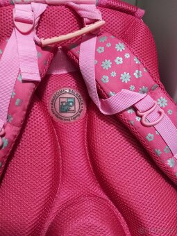 Školní  batoh,taška,aktovka,zn..Hello Kitty - 3