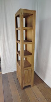 Knihovna - vitrína TEAK - 3
