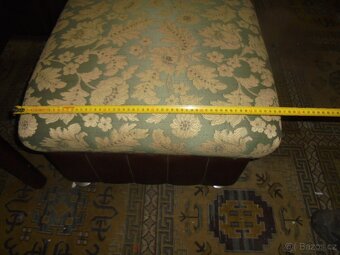 konferenční stolek se sedáky - 3