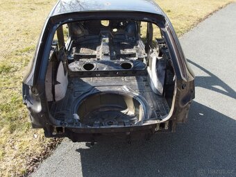 Skelet karoserie Škoda Superb II combi - 3