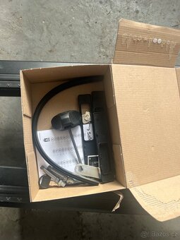 Střešní nosiče Toyota Rav 4 - 3