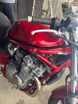 Suzuki bandit 600 - 3