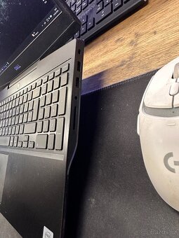 Herní notebook Dell G5 15 5500 - 3