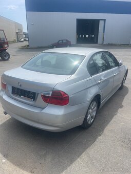 BMW E90 320i 95Kw NÁHRADNÍ DÍLY - 3