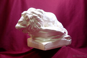 Lev na skále - stará socha - 3