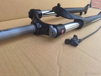 Odpružená vidlice 29" SR Suntour XCM RL - 3