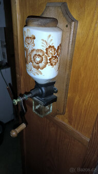 Mlýnek na kávu - keramický (či porcelán?) - 3