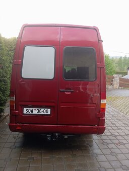 Dodávka kurýr Sprinter W210 - 3