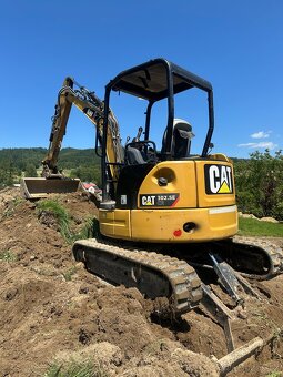 Pásový otočný bagr CAT 303.5e 2017 - 3