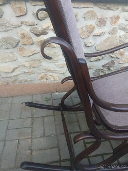 Houpací křeslo Thonet,po renovaci. - 3