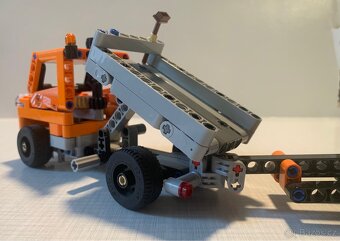 Lego Technic 42060 silničáři - 3