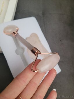 Gua Sha sada 2 kameny ruzenin masážní proti vráskám - 3