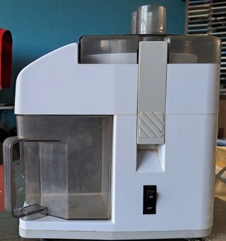 Odšťavňovač elektrický - 3