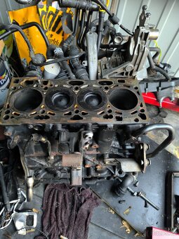 Blok motoru s klikovkou a válci 1,6 81Kw - 3