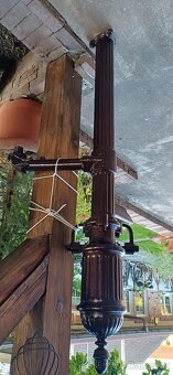 Pumpa litina jako dekorace nefunkcni - 3