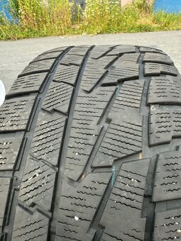 Premiorri 245/40 R18 - 3