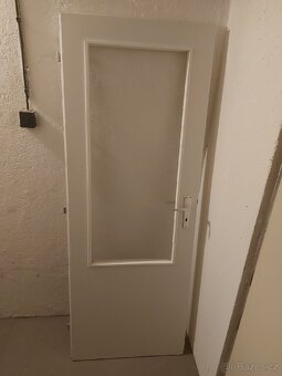 Interiérové bílé prosklené dveře - 3