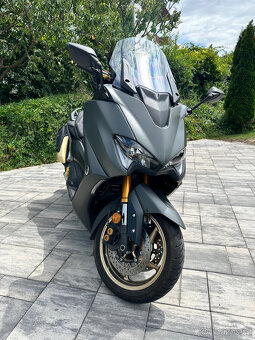 Yamaha T-MAX 560 - 3