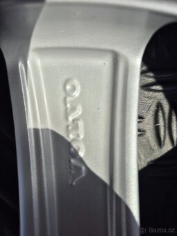 17"ALU Volvo + 225 50 17 zimní - 3