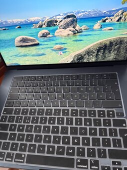 MacBook Air 2023 M2 15 palců - 3
