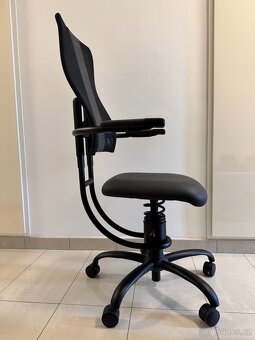 Kancelářská židle Spinalis Hacker - 3