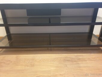 Skleněný televizní stolek (Ikea) - 3