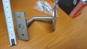 Držák madla zábradlí - 3