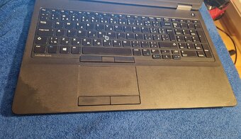 Dell Latitude E5570 , i7, 8GB a 256GB SSD - 3