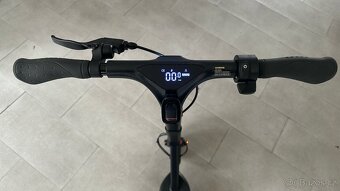 Elektrokoloběžka Runbot X1 350W - 3