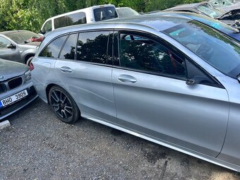 Mercedes-Benz C 43 AMG T - 3